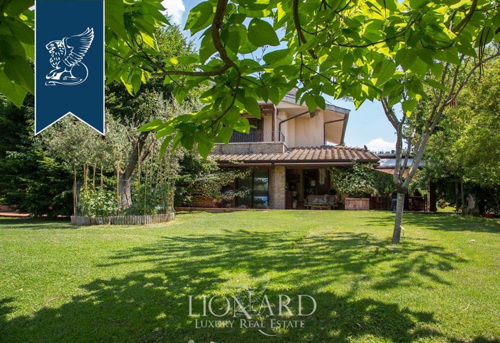 Image No.30-7 Bed Villa for sale