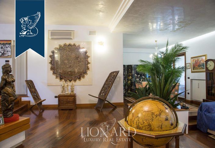 Image No.40-7 Bed Villa for sale