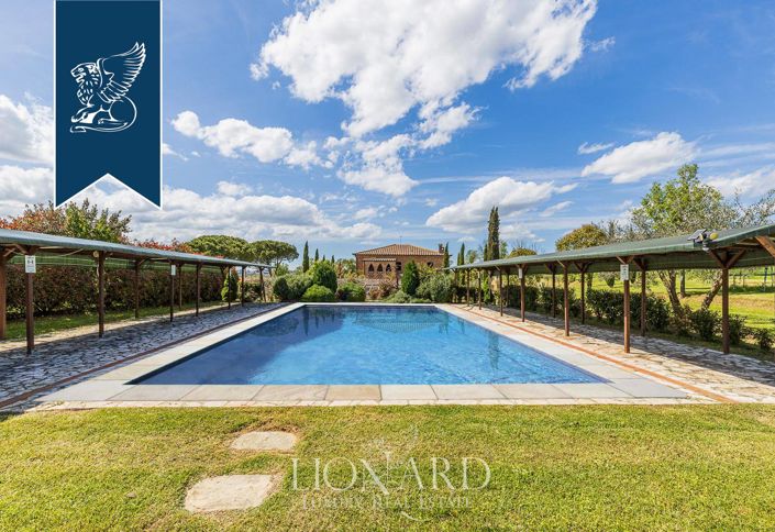 Image No.26-16 Bed Villa for sale