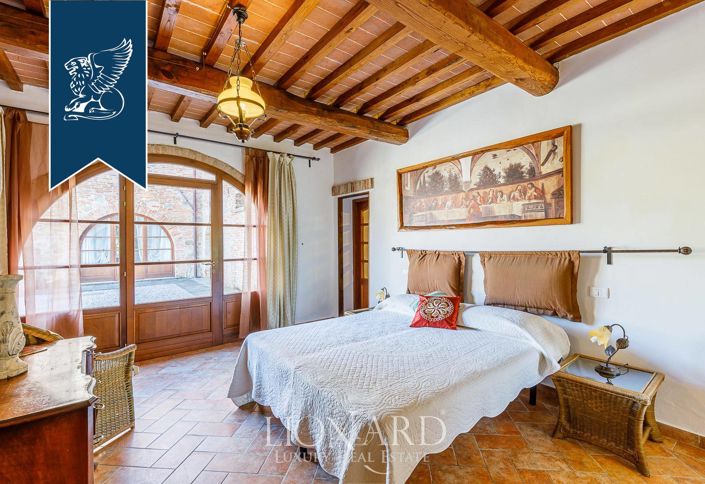 Image No.44-16 Bed Villa for sale