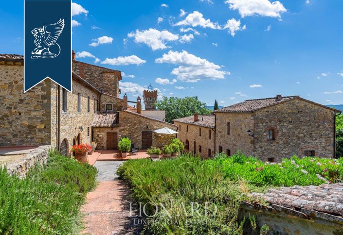 Image No.13-15 Bed Farmhouse for sale