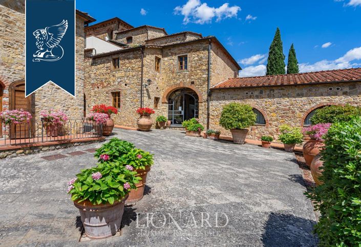 Image No.15-15 Bed Farmhouse for sale