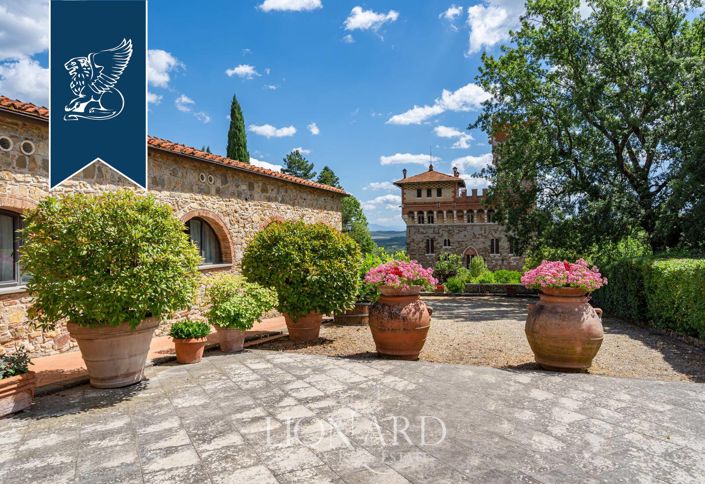 Image No.18-15 Bed Farmhouse for sale