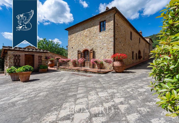 Image No.22-15 Bed Farmhouse for sale