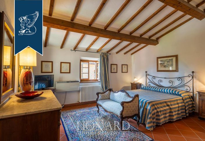 Image No.54-15 Bed Farmhouse for sale