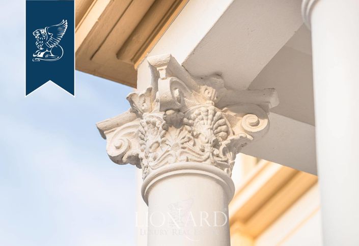 Image No.11-5 Bed Villa for sale