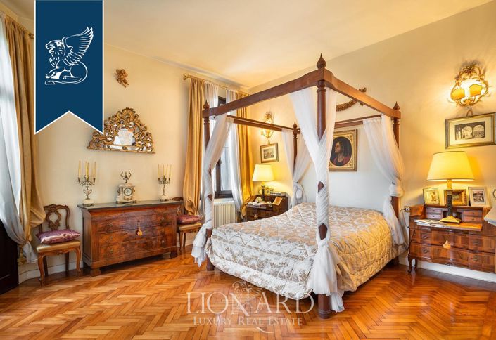 Image No.33-5 Bed Villa for sale