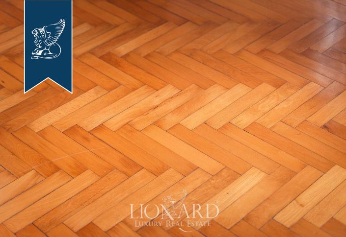 Image No.36-5 Bed Villa for sale