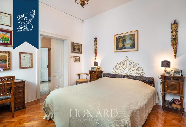 Image No.38-5 Bed Villa for sale