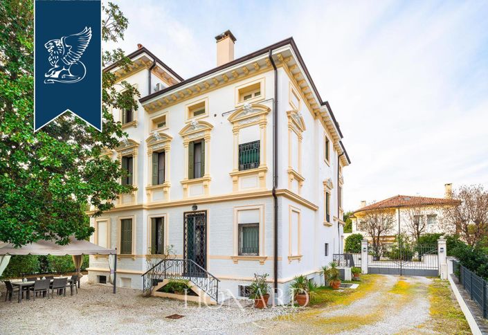 Image No.4-5 Bed Villa for sale