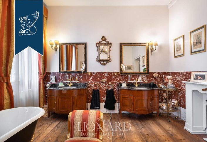 Image No.44-5 Bed Villa for sale