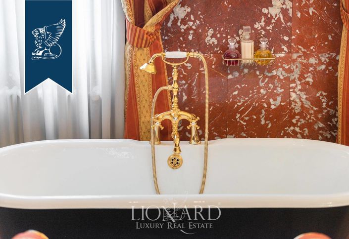 Image No.46-5 Bed Villa for sale