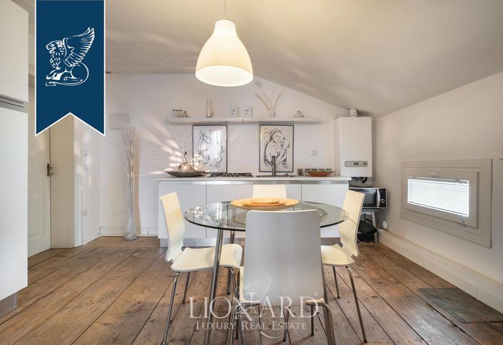 Image No.52-5 Bed Villa for sale