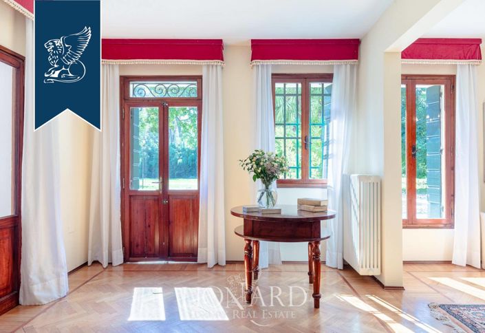 Image No.23-6 Bed Villa for sale