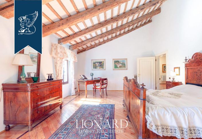 Image No.30-6 Bed Villa for sale