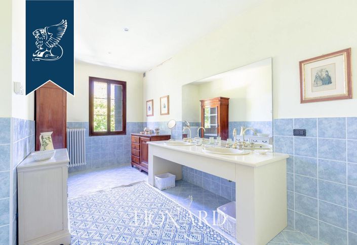 Image No.40-6 Bed Villa for sale