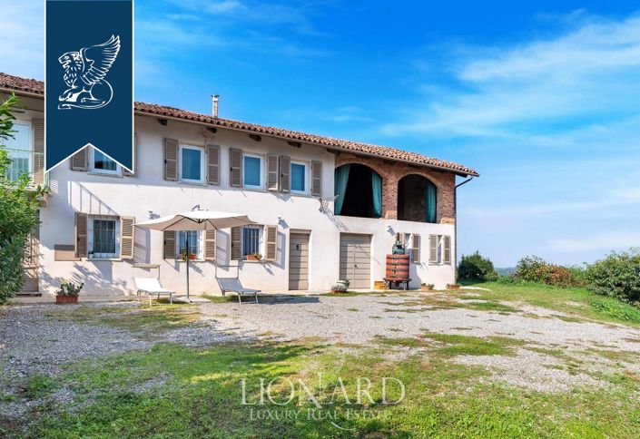 Image No.20-Ferme de 10 chambres à vendre à Asti