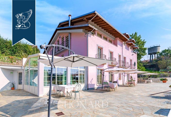 Image No.4-Ferme de 10 chambres à vendre à Asti