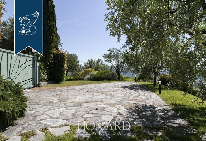 Image No.42-4 Bed Villa for sale