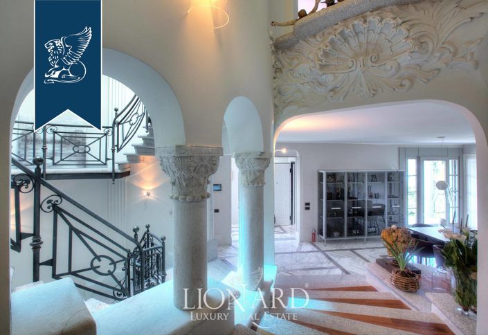 Image No.32-Villa de 6 chambres à vendre à Verbania