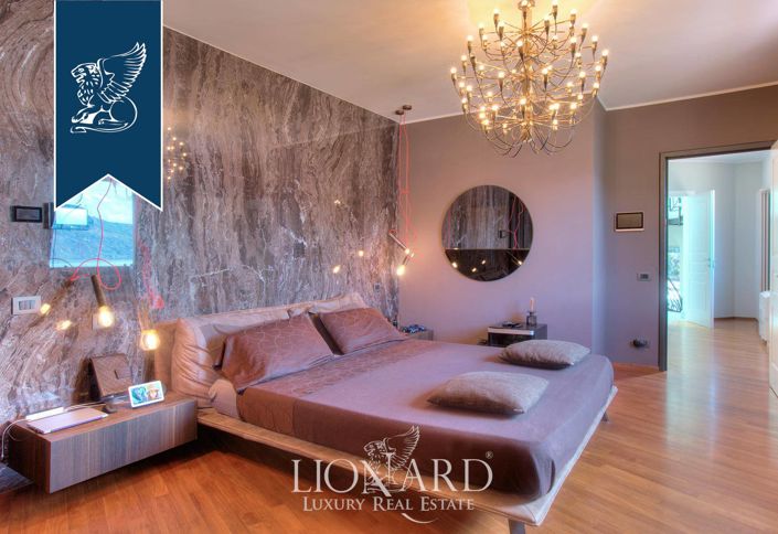 Image No.41-Villa de 6 chambres à vendre à Verbania