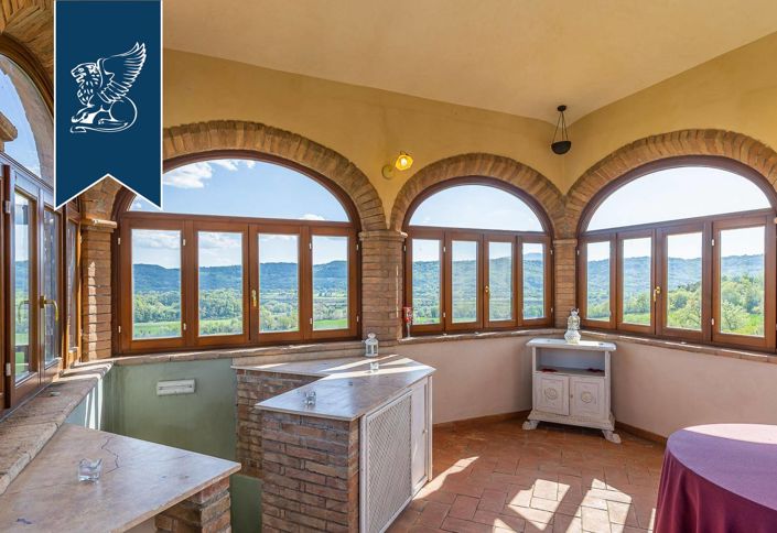 Image No.35-20 Bed Farmhouse for sale