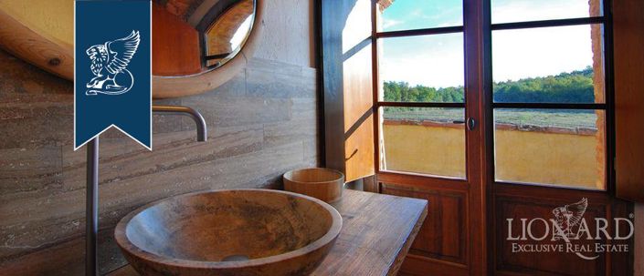 Image No.16-Maison de campagne de 8 chambres à vendre à Grosseto