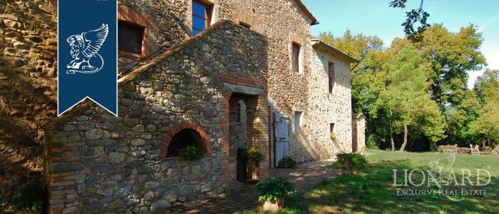 Image No.3-Maison de campagne de 8 chambres à vendre à Grosseto