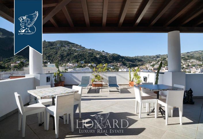 Image No.18-40 Bed Hotel for sale