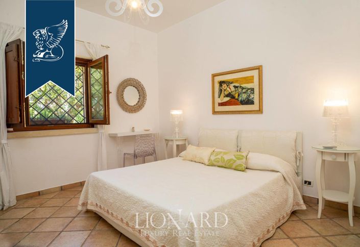 Image No.17-3 Bed Villa for sale