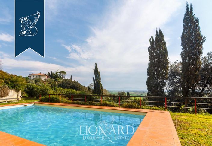 Image No.17-8 Bed Villa for sale