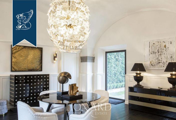 Image No.42-9 Bed Villa for sale