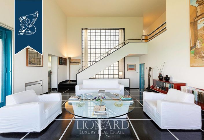 Image No.33-9 Bed Villa for sale