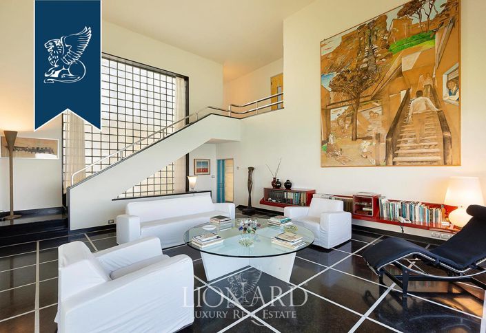 Image No.35-9 Bed Villa for sale