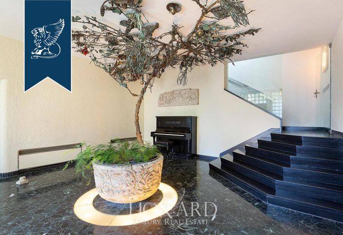 Image No.44-9 Bed Villa for sale