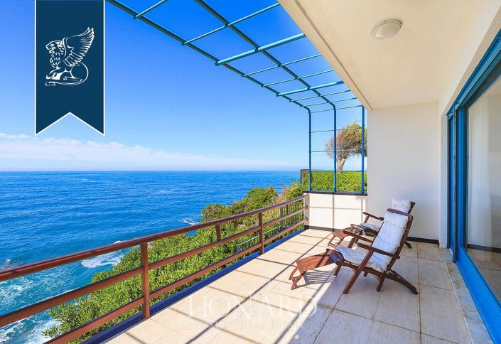 Image No.56-9 Bed Villa for sale