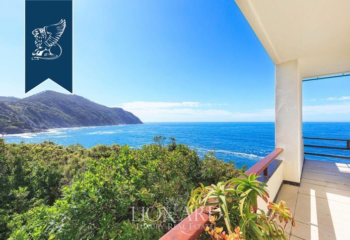 Image No.58-9 Bed Villa for sale