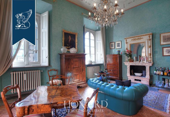 Image No.34-11 Bed Villa for sale