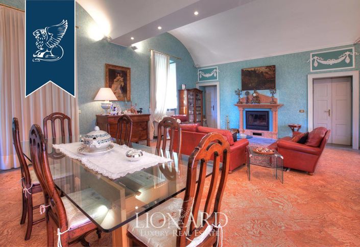 Image No.35-11 Bed Villa for sale