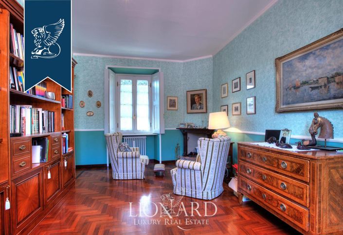 Image No.39-11 Bed Villa for sale