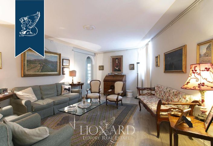 Image No.19-10 Bed Villa for sale