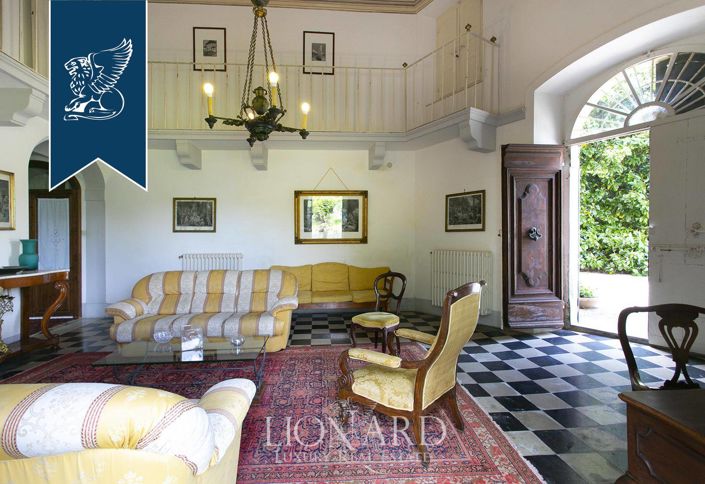 Image No.24-10 Bed Villa for sale