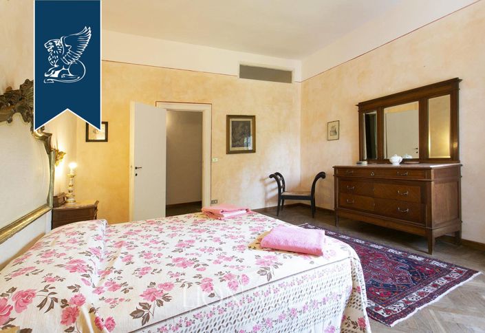 Image No.45-10 Bed Villa for sale