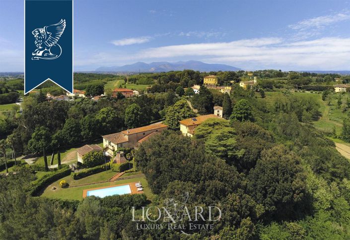 Image No.49-10 Bed Villa for sale