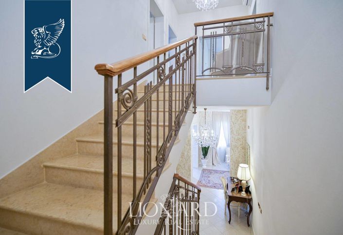 Image No.29-3 Bed Villa for sale