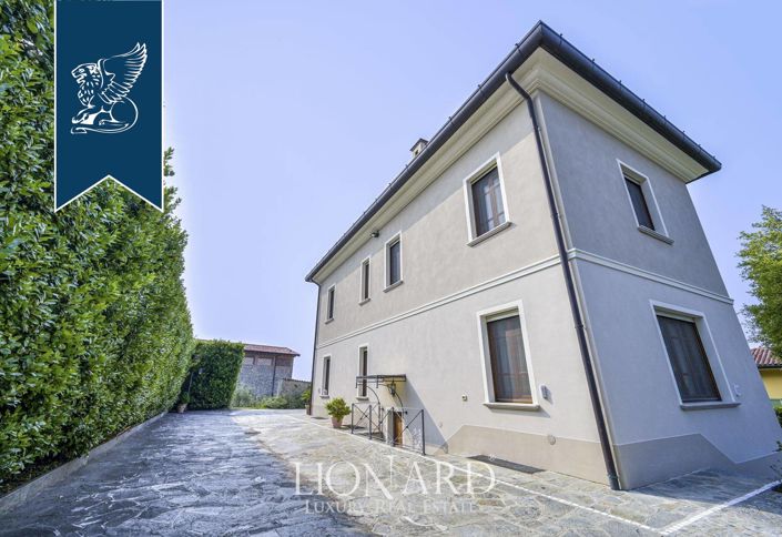 Image No.3-3 Bed Villa for sale