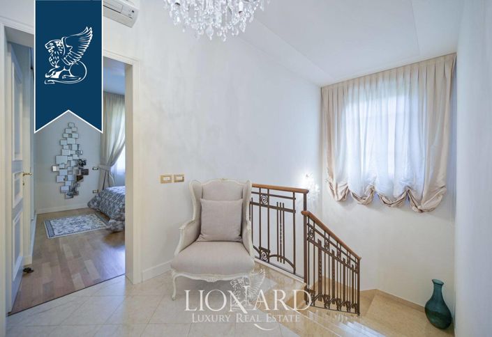 Image No.30-3 Bed Villa for sale