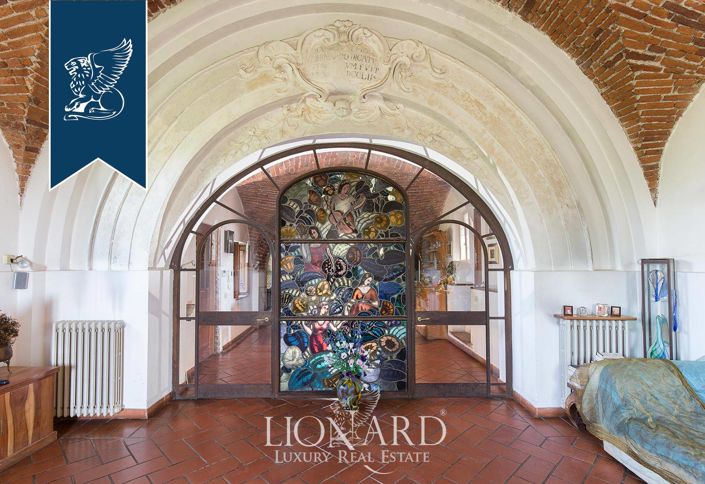 Image No.29-5 Bed Villa for sale