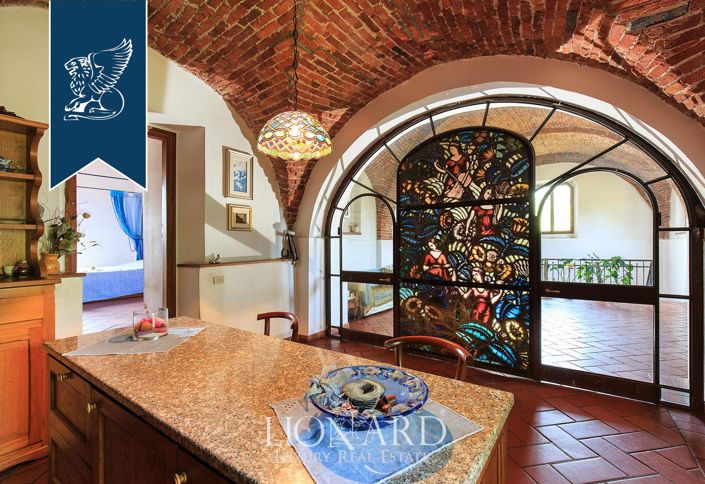 Image No.30-5 Bed Villa for sale