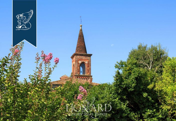 Image No.5-5 Bed Villa for sale